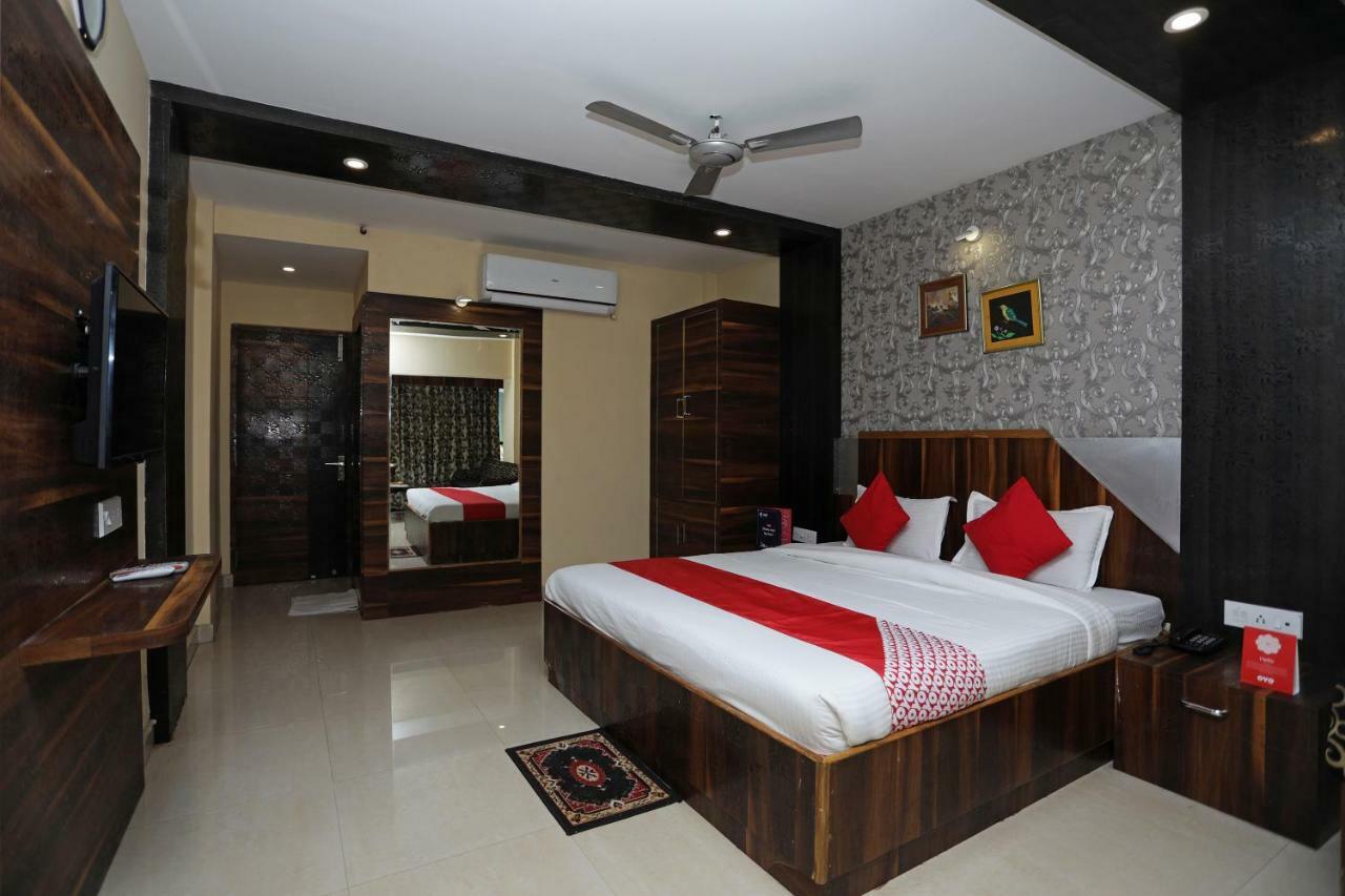Oyo 4065 Hotel Richi Bhubaneswar Dış mekan fotoğraf
